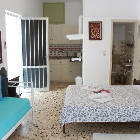 Aumkara Apartment Skala Eresou Luaran gambar