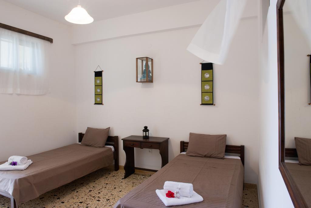 Aumkara Apartment Skala Eresou Bilik gambar